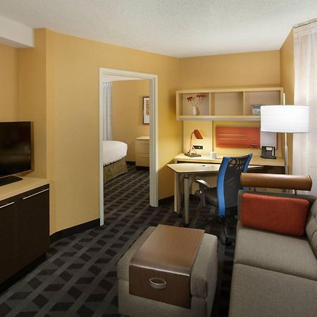 Towneplace Suites By Marriott Toronto Northeast/Markham Exterior foto